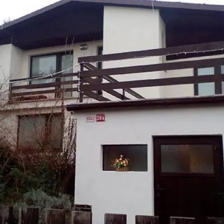 W Vendégház